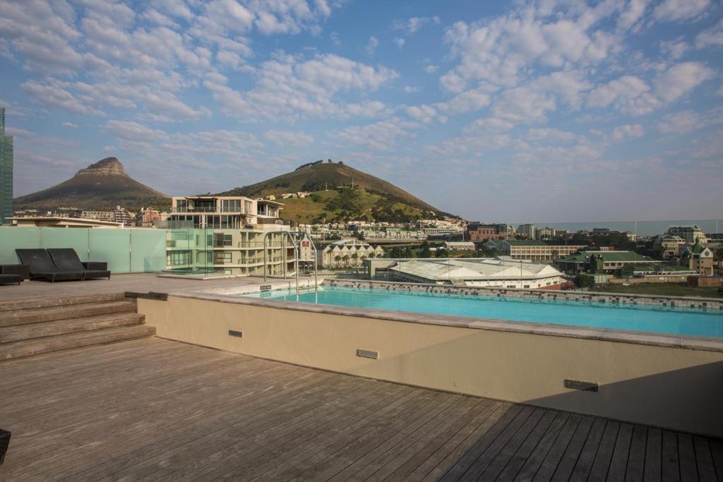 Harbour Bridge Waterfront Apartment Cape Town Exterior photo